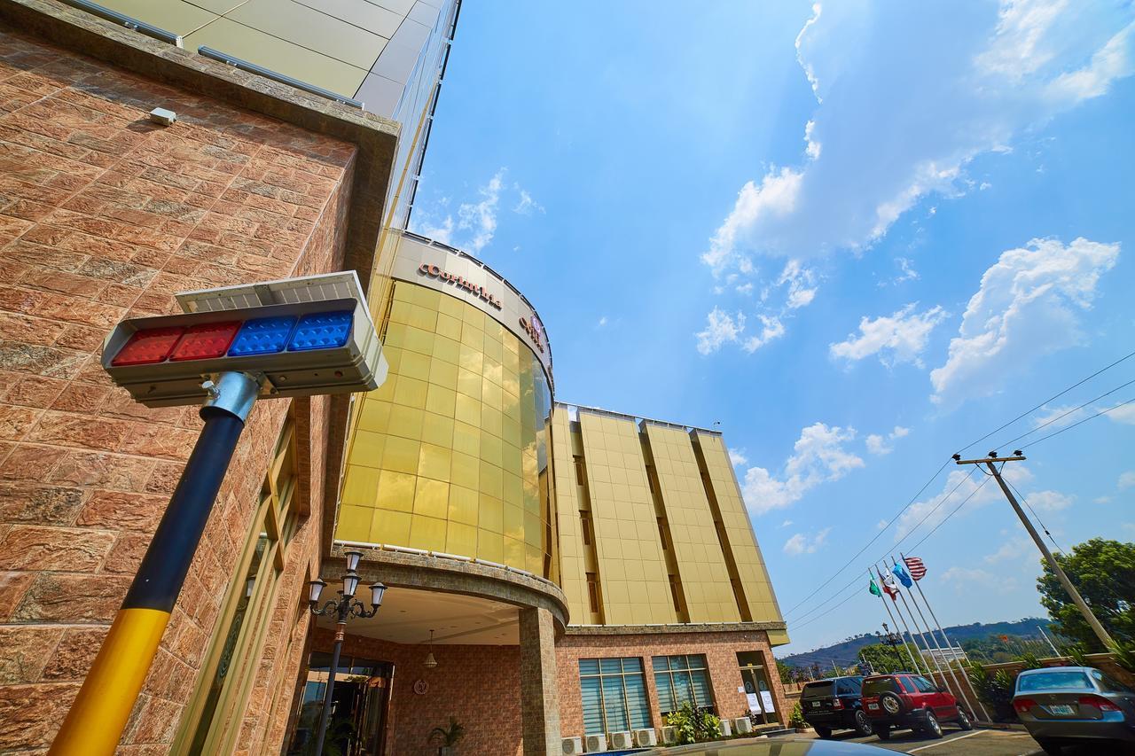 Corinthia Villa Hotel Abuja Exterior foto