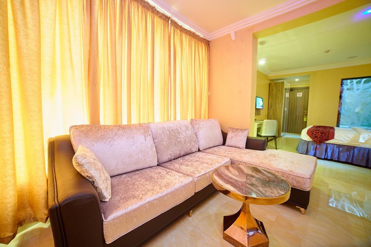 Corinthia Villa Hotel Abuja Exterior foto